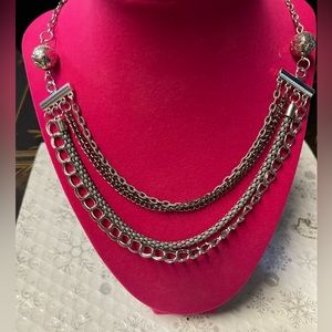 Paparazzi Necklace and Earring Set